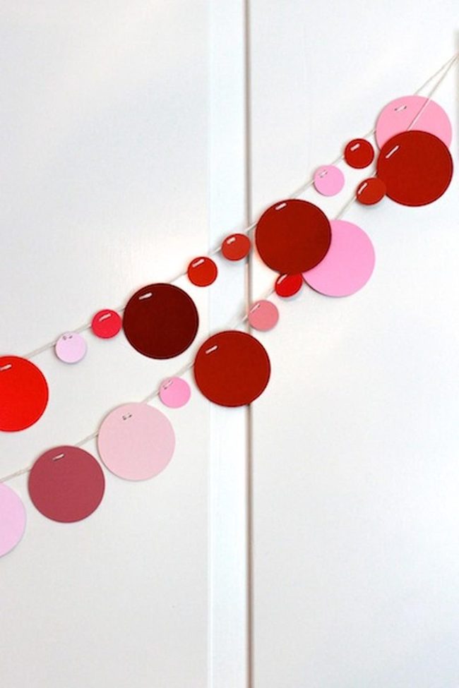 Red Pink Circle Garland