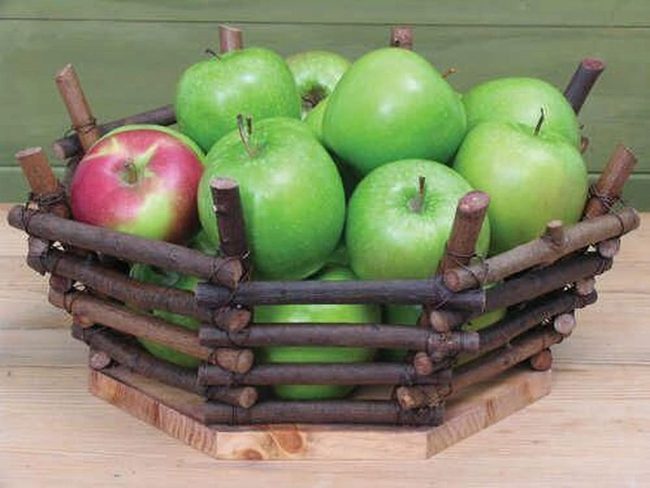 Hexagonal Twig Fruit Basket