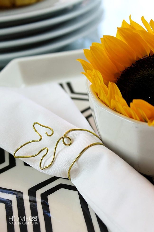 Black Geometric Sunflower Elegance