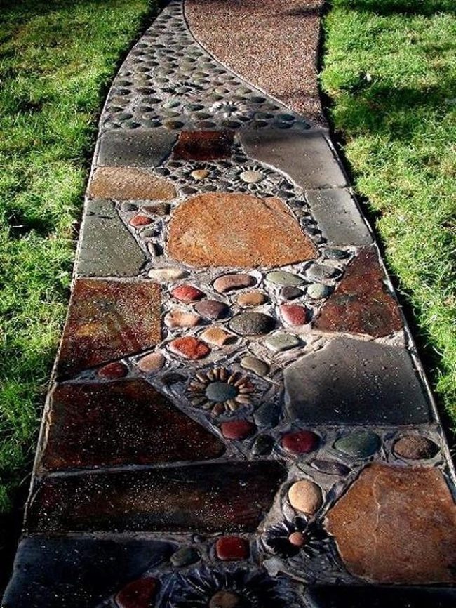 Multicolor Stone Pathway Garden