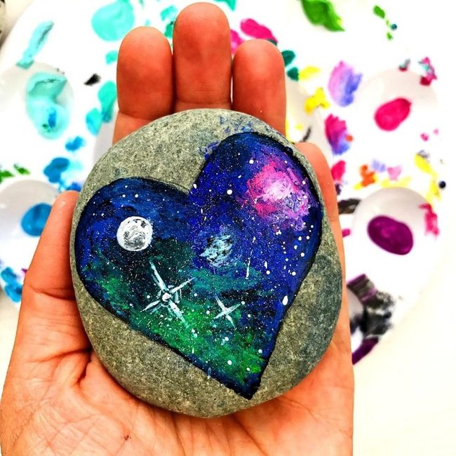 White Stars On Painted Stone