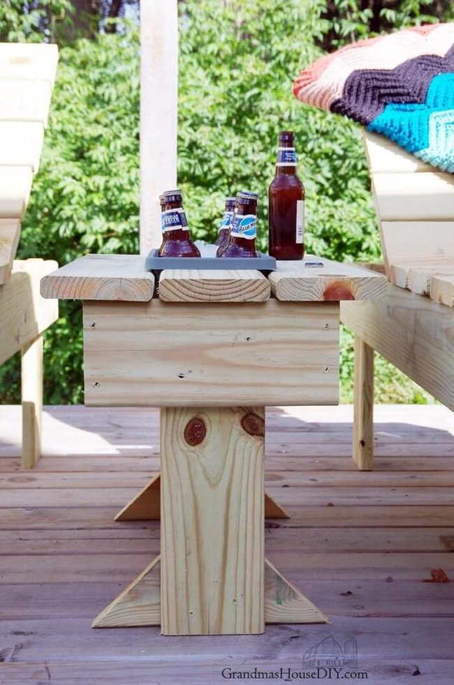 Portable Ice-Cooled Wood Table