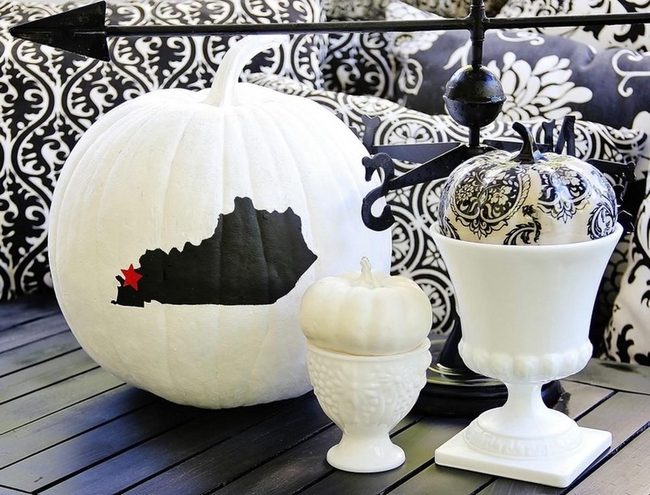 Monochrome Pumpkins, Modern Maps