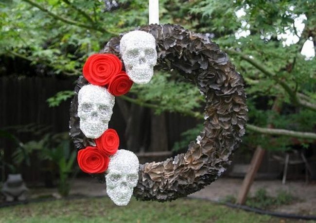Glitter Skulls, Crimson Roses, Brown Leaves
