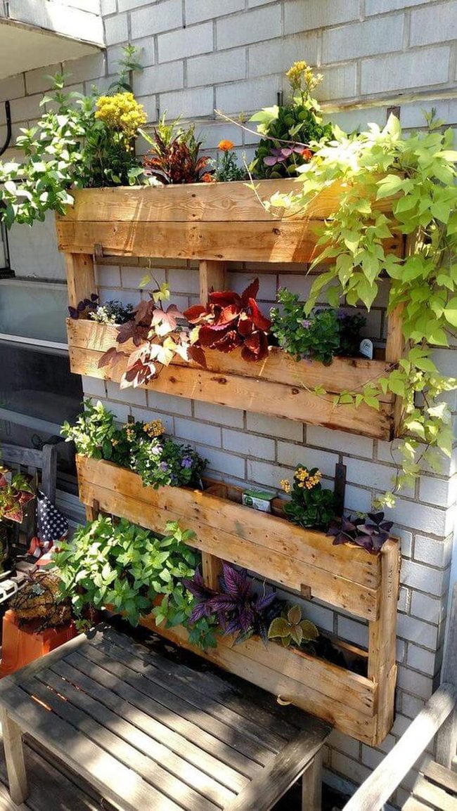Vertical Wood Blooms Wall