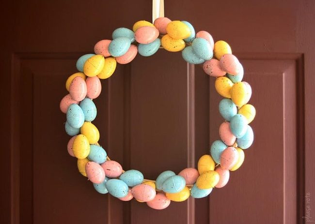 Pastel Eggs Circle Doorway