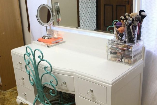 Crystal Knobs, Turquoise Accents