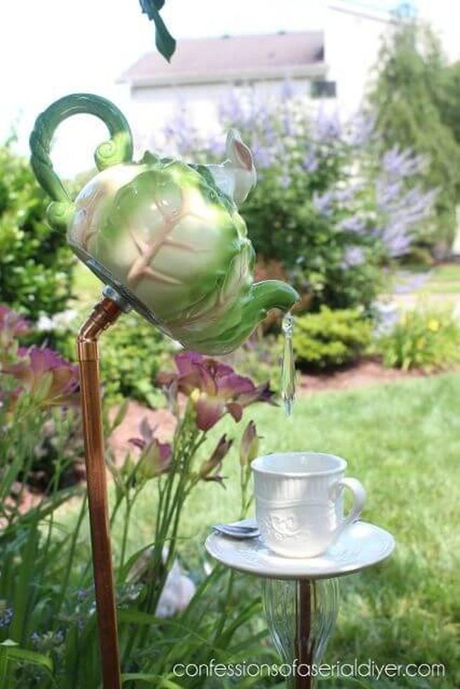 Green And White Teapot Water Feature