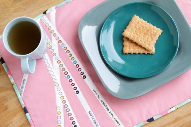 Teal Plates, Crisp Crackers