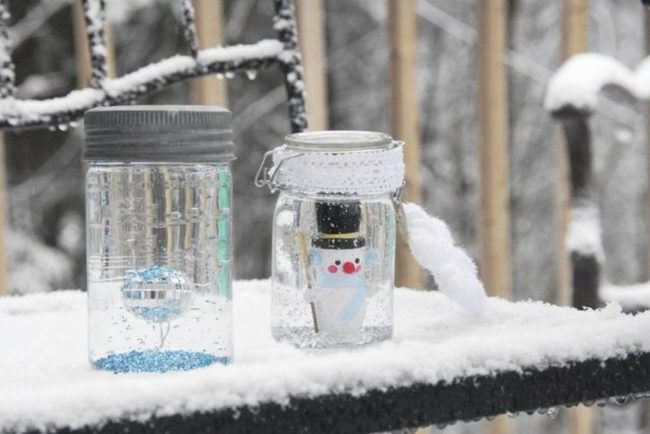 Snowy Bench In Glass Jar