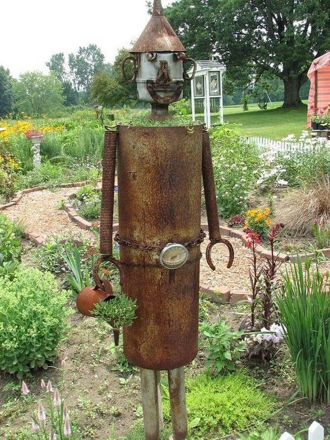 Recycled Metal Garden Sculptures