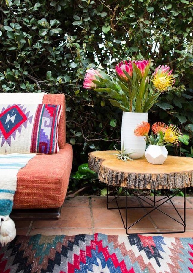 Garden Dining In Living Green