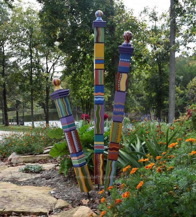 Painted Fence Posts Garden Art