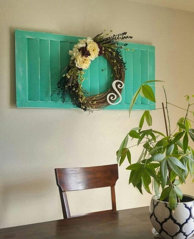 Teal Walls, Fresh Flowers, Wood