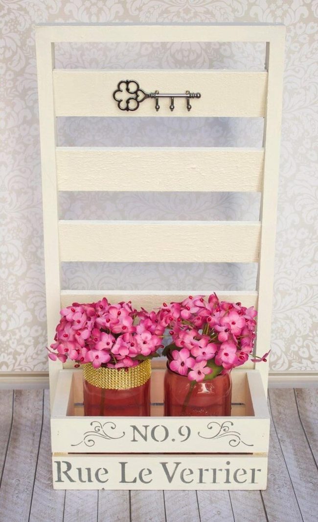 Ornate Key Holder Garden Wall