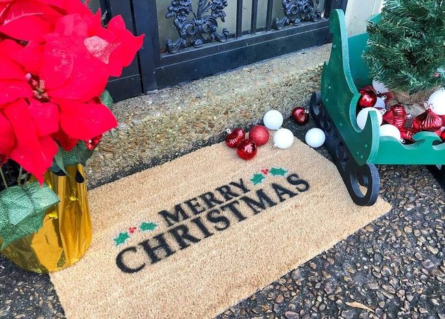 Cream Doormat Red Green Holly