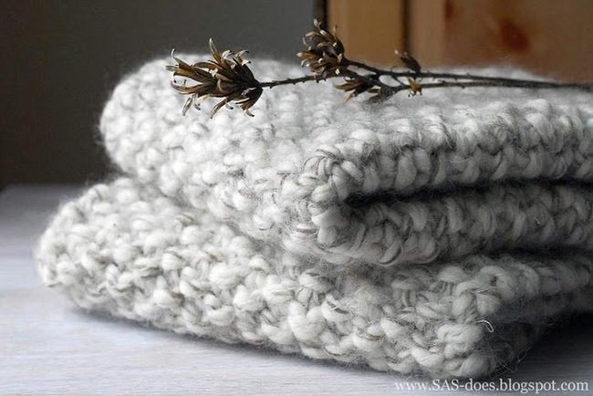 Chunky Gray Knit Texture