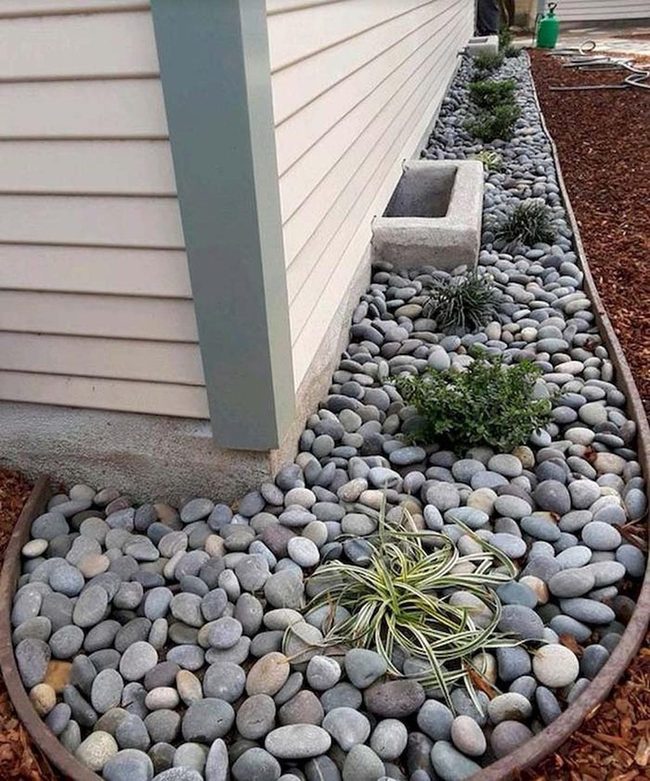 Stone Dry Riverbed Design