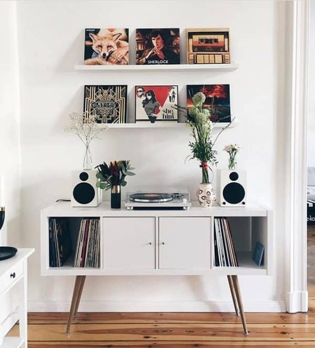 Mid-Century Kallax With Vinyl Display