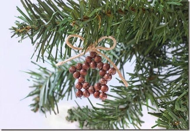 Green Pine Needle Wreath