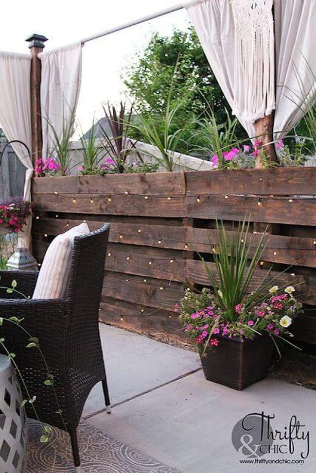 Weathered Wood Garden Screen