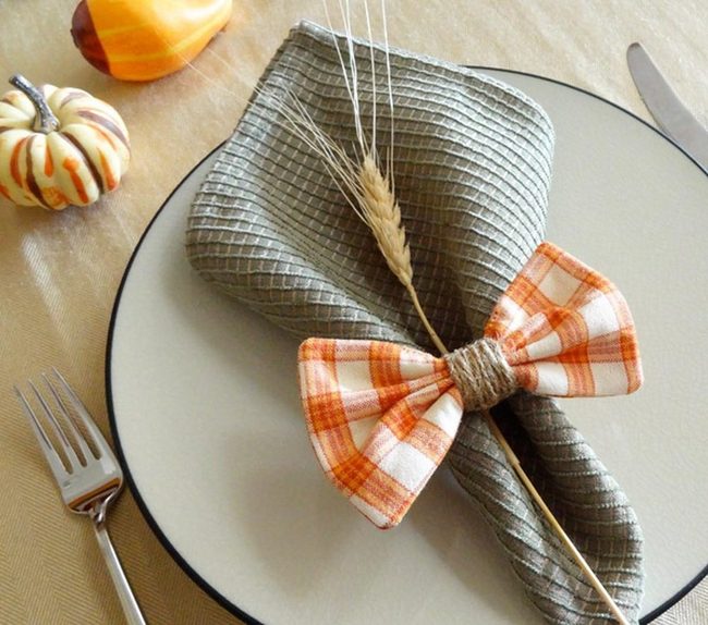 Wheat, Pumpkins, Black-Rimmed White