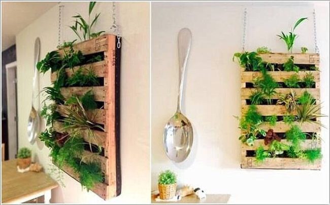 Wooden Pallet Herb Wall