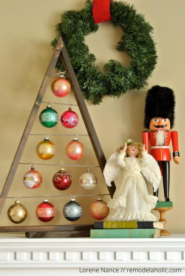 Wooden Triangles, Sparkling Ornaments