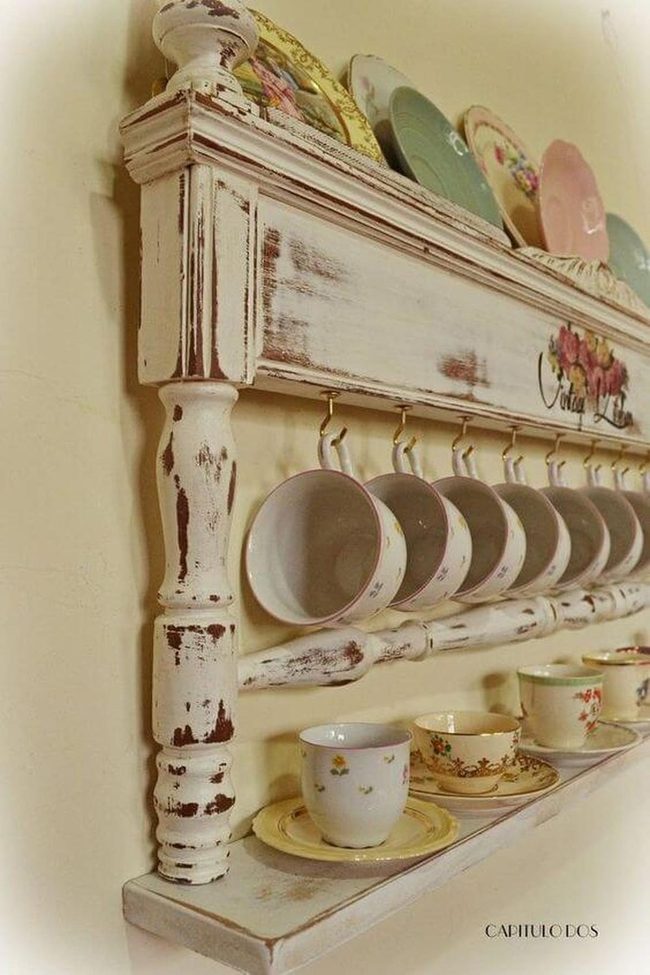 Weathered Wood Mug Display