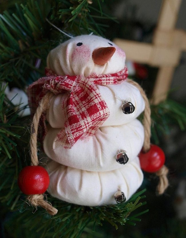 Checkered Scarf Snowman Bells