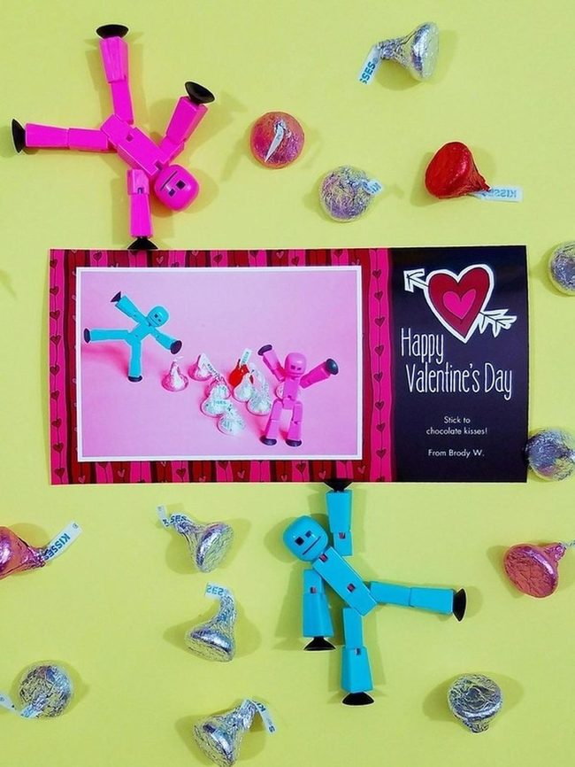 Toy Figures Pink Yellow Valentine