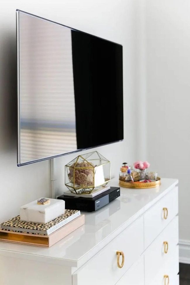 White Dresser Gold Hardware