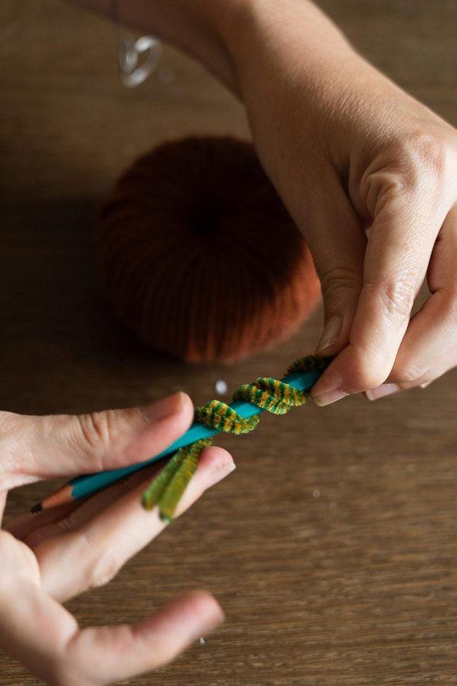 Rust Yarn Craft Hands