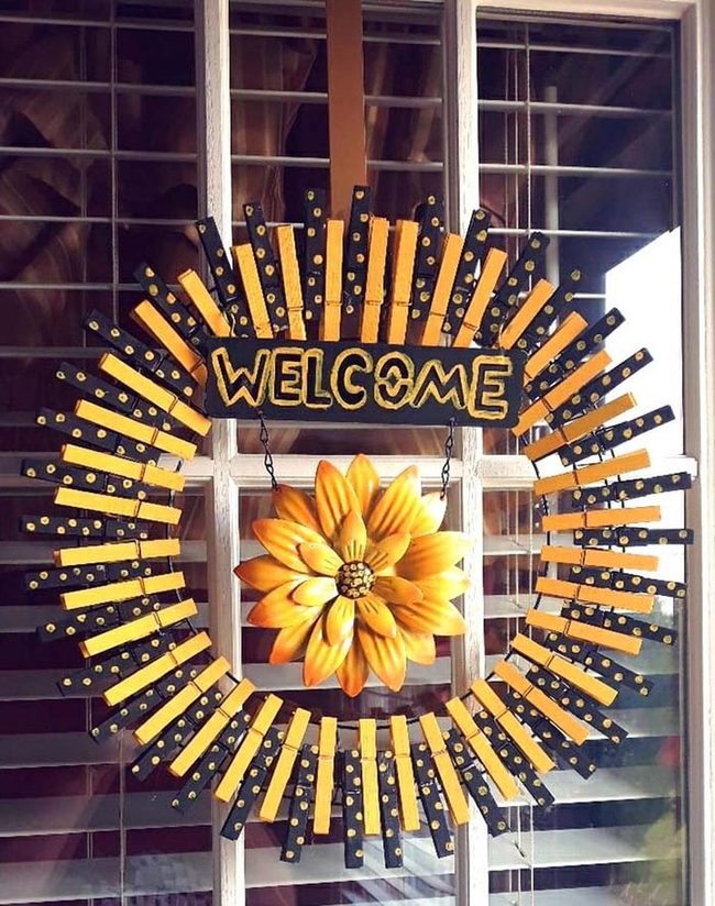 Sunflower Wreath With Polka-Dot Clothespins
