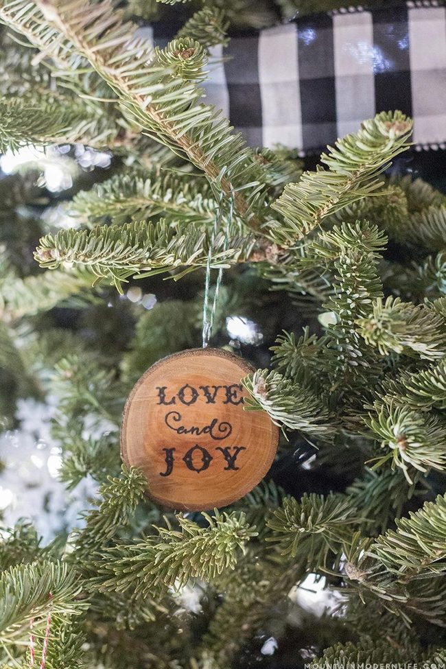 Grain Slice Christmas Ornaments With Transfer Designs