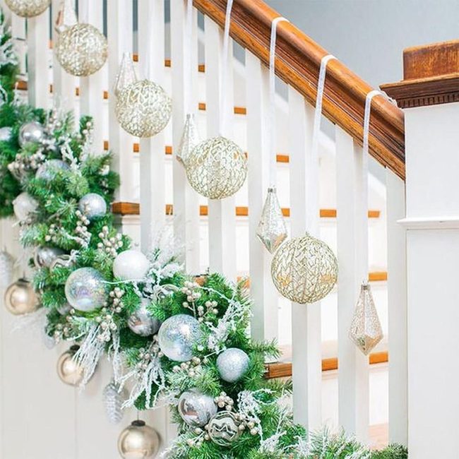 Green Garland Silver Staircase
