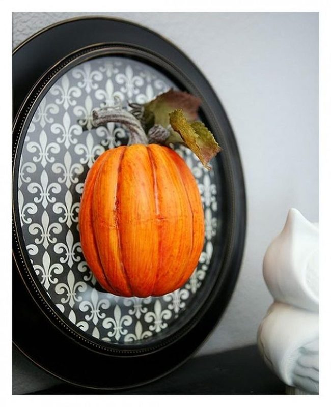 Orange Pumpkin, Monochrome Geometry