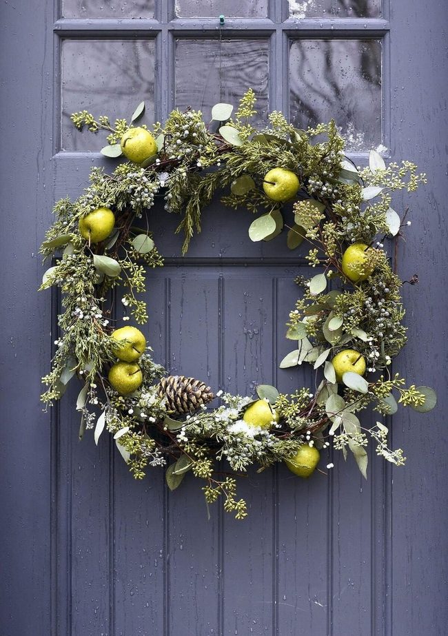 Pinecone And Berry Winter Wreath
