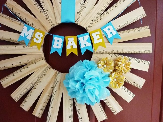 Wooden Rulers School Wreath Brown