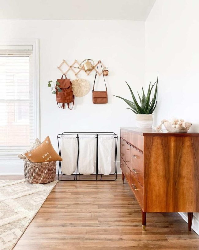 Mixed Wood Tones, Balanced Warmth