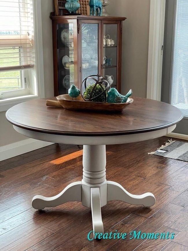White Base Oak Pedestal