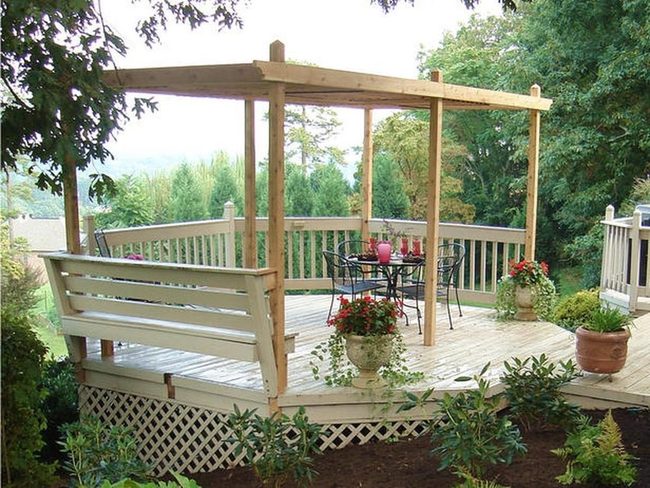 Scarlet Pots Garden Deck