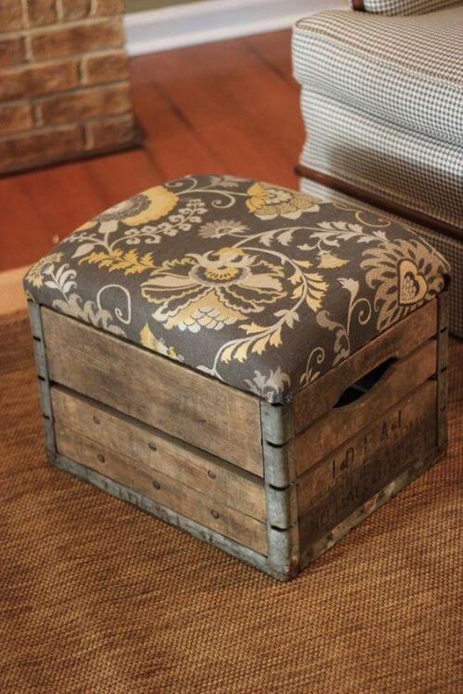 Wooden Crate Storage Seating