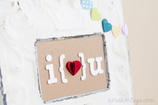 Paper Hearts Dangling Red Center
