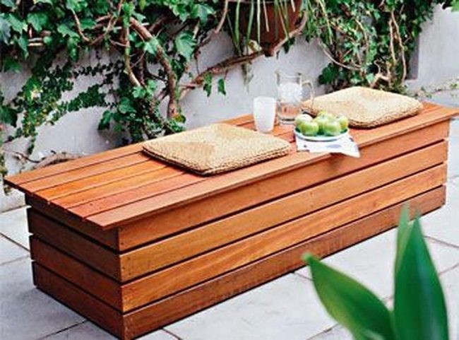 Green Ivy Wooden Retreat