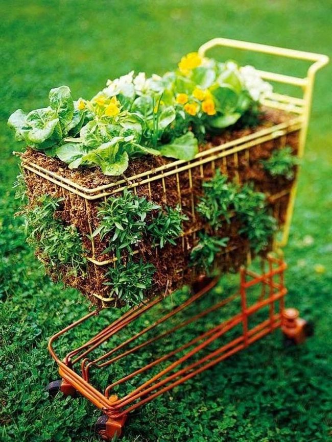 Wheeled Wire Garden Cart