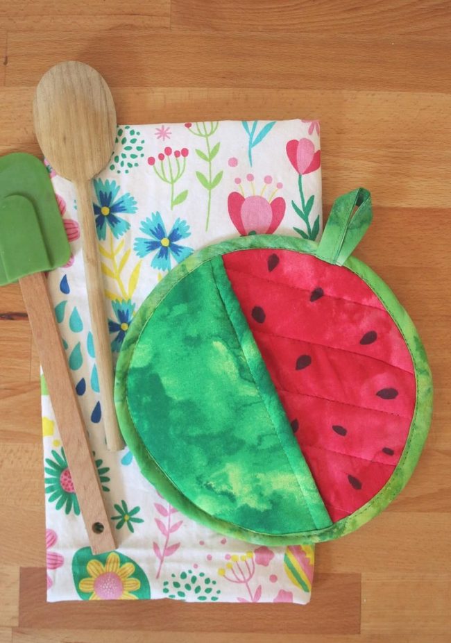 Pink And Blue Kitchen Textiles