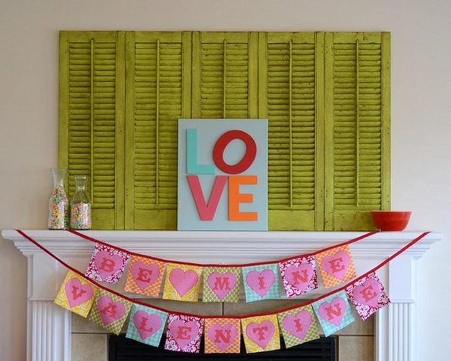 Love Sign Green Shutters Candy