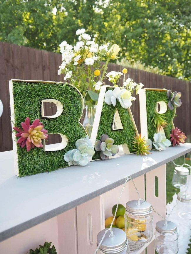Green Garden Letter Displays