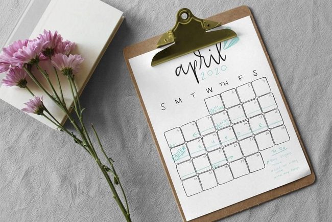 Soft Clipboard Monthly Planner